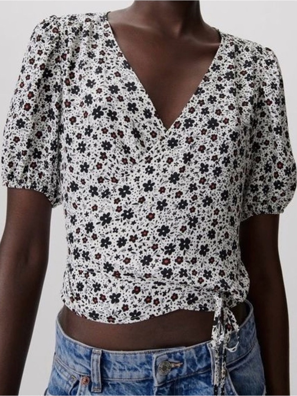 Zara White Floral Wrap Crop Top
